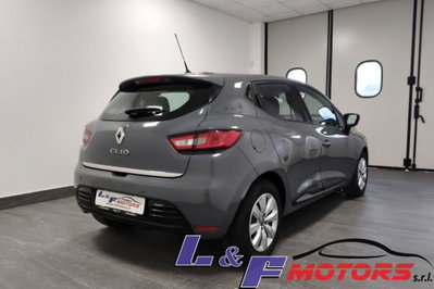 Renault Clio TCe 12V 90 CV GPL 5 porte Moschino Zen (7)