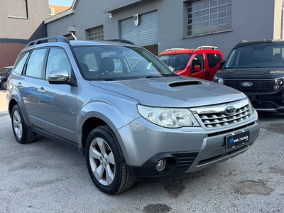 Subaru Outback 2.0D Trend (4)