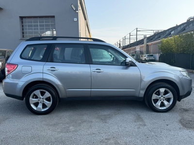Subaru Outback 2.0D Trend (5)