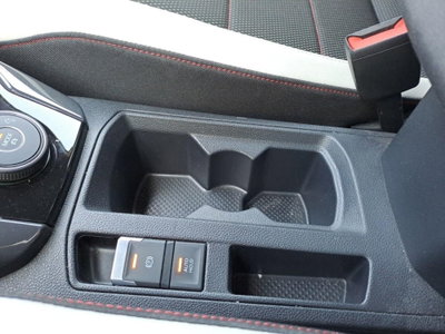 Volkswagen T-Roc 1.0 TSI R-Line (10)