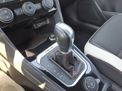 Volkswagen T-Roc 1.0 TSI R-Line (11)