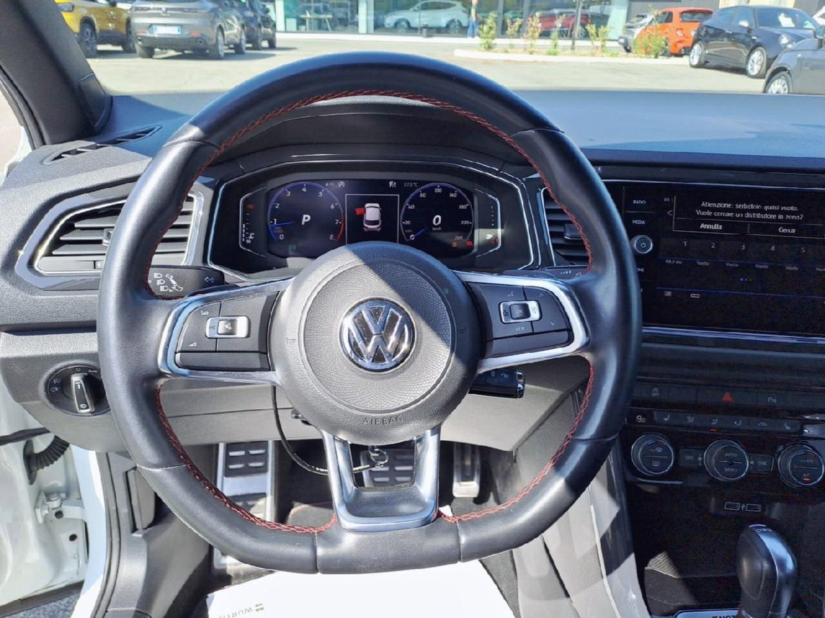 Volkswagen T-Roc 1.0 TSI R-Line (15)