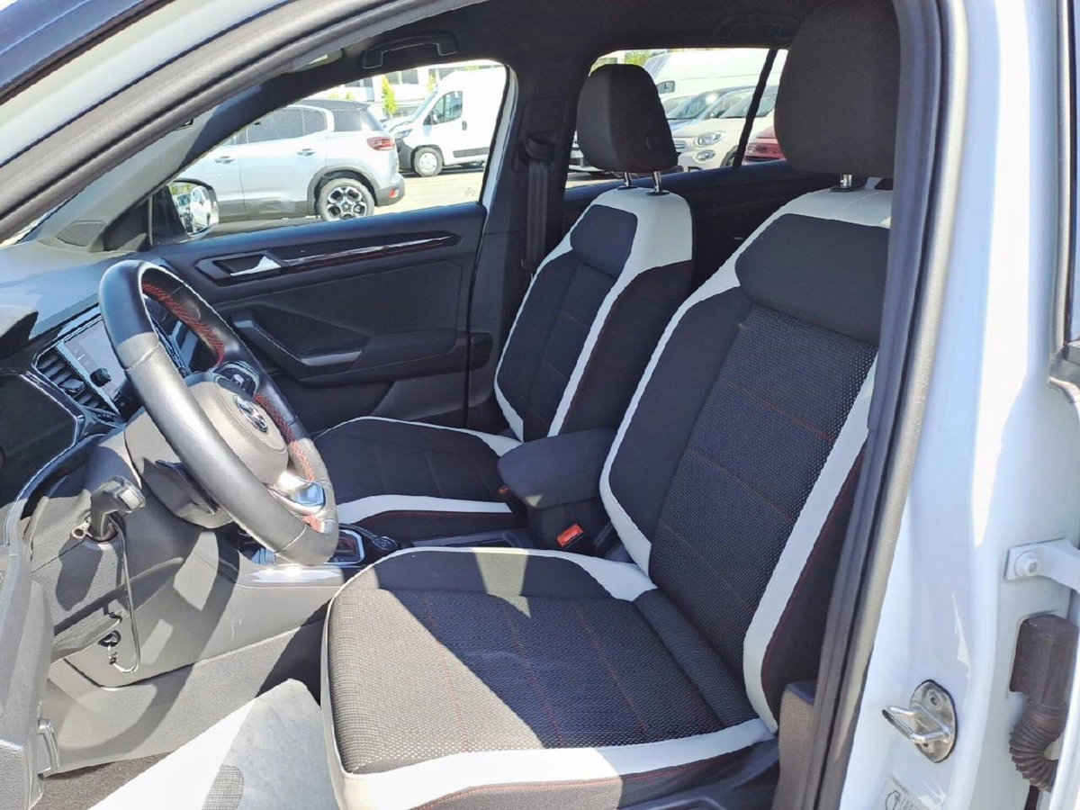 Volkswagen T-Roc 1.0 TSI R-Line (18)