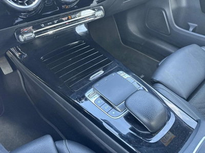 Mercedes-Benz Classe A Sedan 180 d 4p. Executive (10)