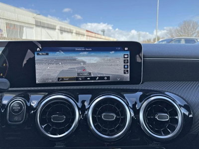 Mercedes-Benz Classe A Sedan 180 d 4p. Executive (12)
