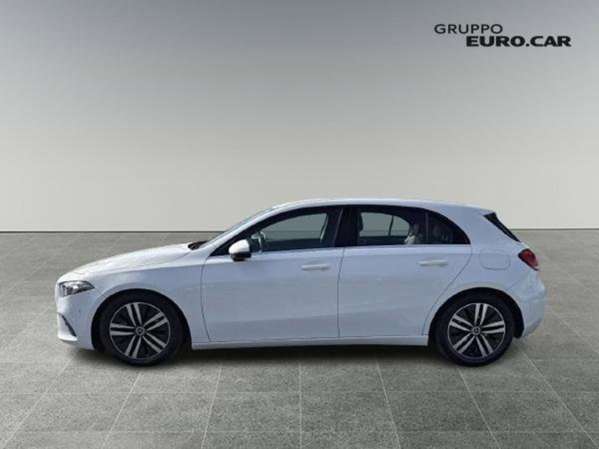 Mercedes-Benz Classe A Sedan 180 d 4p. Executive (7)