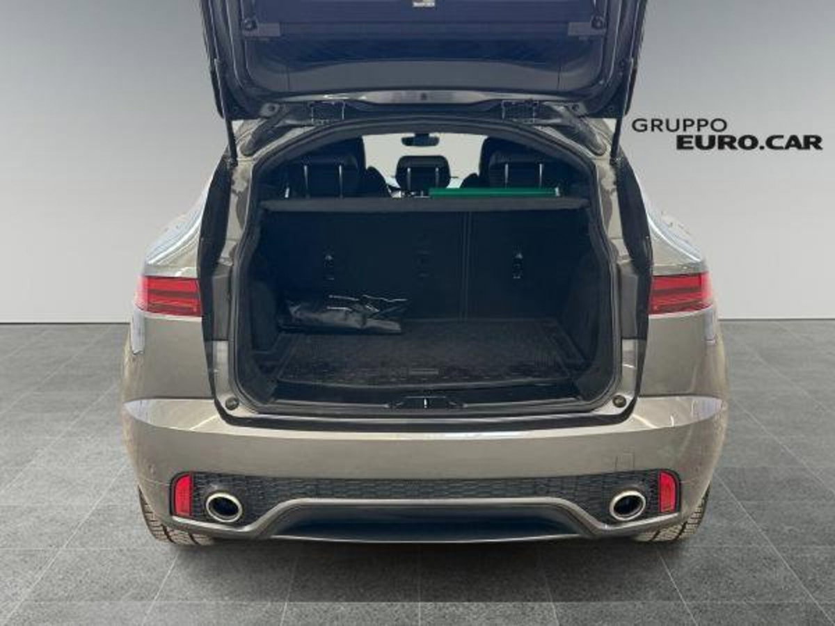 Jaguar E-Pace 2.0D 150 CV AWD (5)