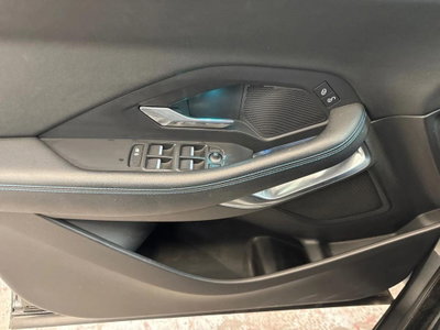 Jaguar E-Pace 2.0D 150 CV AWD (8)