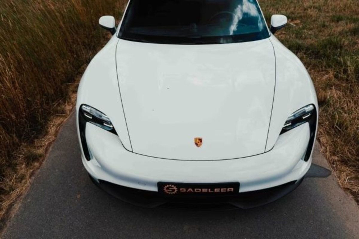 Porsche Taycan 4S (8)
