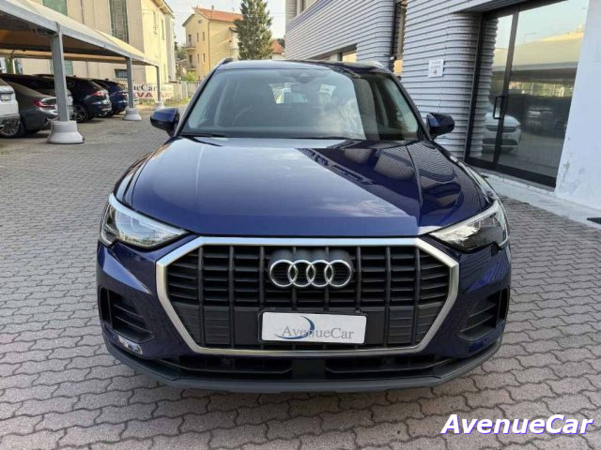 Audi Q3 35 1.5 tfsi s-tronic (2)