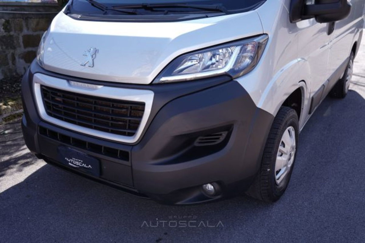 Peugeot Boxer Furgone 330 2.2 BlueHDi 140 S&S PC-TN Furgone Premium (17)
