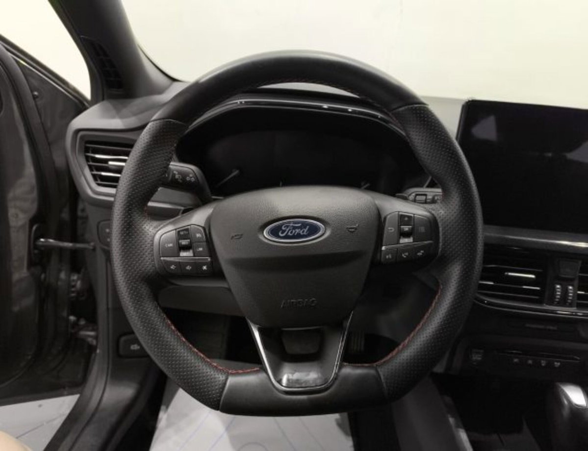 Ford Focus Station Wagon 1.0 EcoBoost Hybrid 125 CV Powershift SW ST-Line X (12)