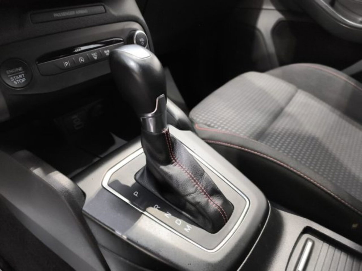 Ford Focus Station Wagon 1.0 EcoBoost Hybrid 125 CV Powershift SW ST-Line X (14)