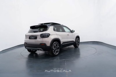 Jeep Avenger 1.2 turbo e-hybrid mhev Summit fwd 110cv edct6 (6)