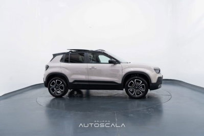 Jeep Avenger 1.2 turbo e-hybrid mhev Summit fwd 110cv edct6 (7)