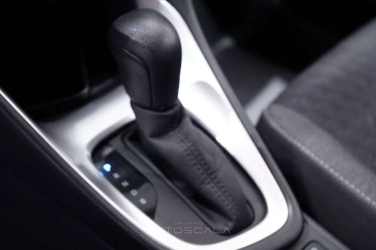Toyota Yaris Cross 1.5 Hybrid 5p. E-CVT Premiere (17)