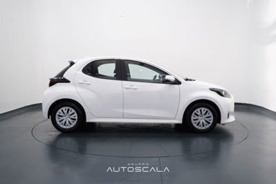 Toyota Yaris Cross 1.5 Hybrid 5p. E-CVT Premiere (7)