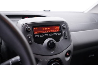 Peugeot 108 72 5 porte Active (14)