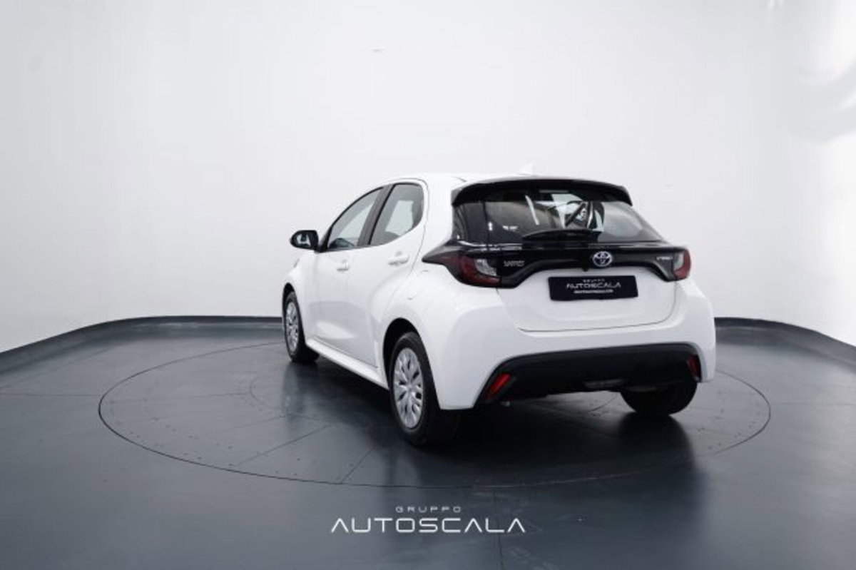 Toyota Yaris Cross 1.5 Hybrid 5p. E-CVT Premiere (4)