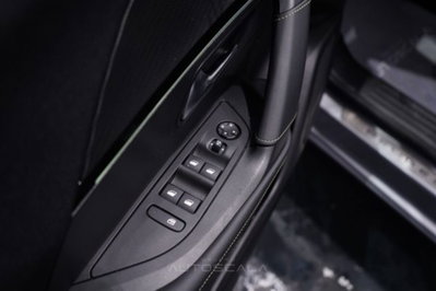 Peugeot 2008 1.2 puretech GT s&s 130cv eat8 (10)