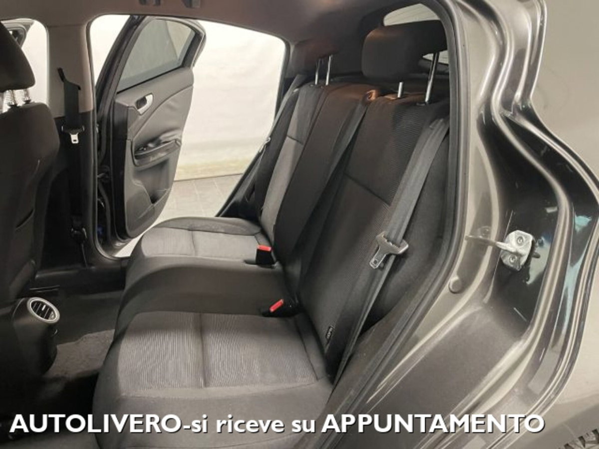 Alfa Romeo Giulietta 2.0 JTDm-2 Distinctive 170cv (11)