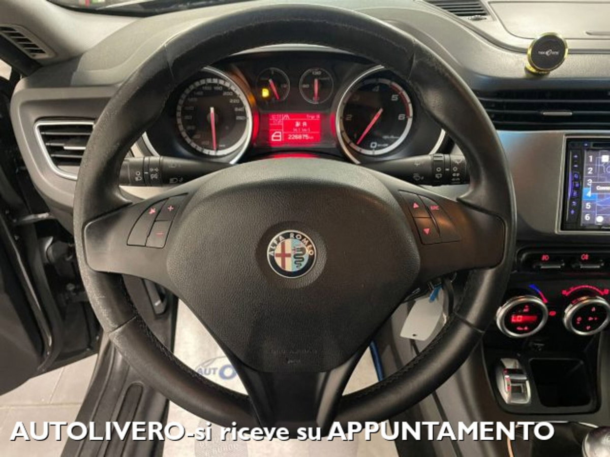 Alfa Romeo Giulietta 2.0 JTDm-2 Distinctive 170cv (17)