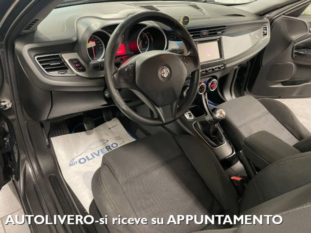 Alfa Romeo Giulietta 2.0 JTDm-2 Distinctive 170cv (6)