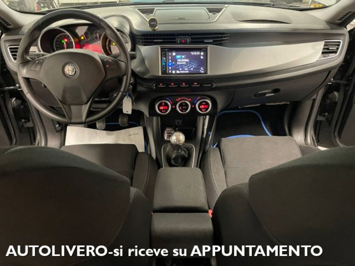 Alfa Romeo Giulietta 2.0 JTDm-2 Distinctive 170cv (8)