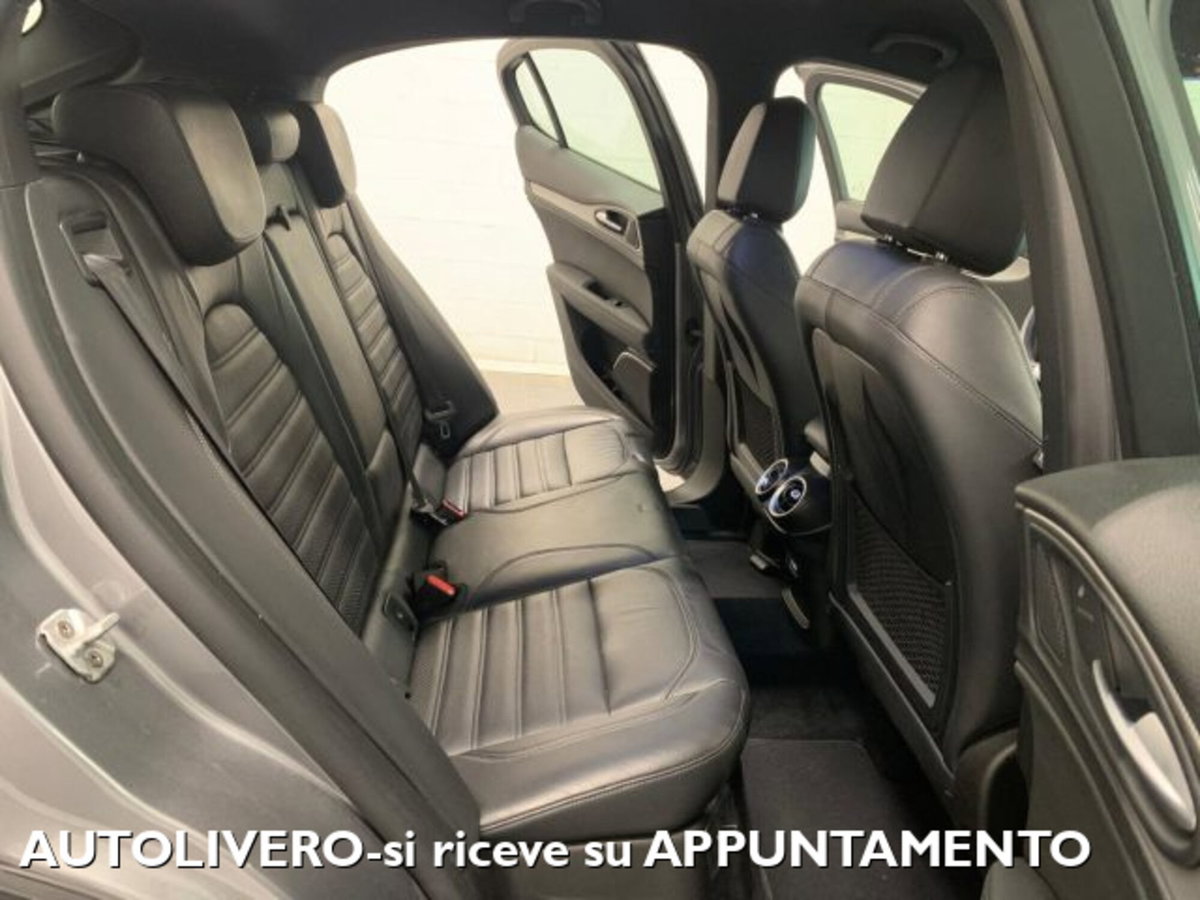 Alfa Romeo Stelvio Stelvio 2.2 Turbodiesel 210 CV AT8 Q4 Executive (11)