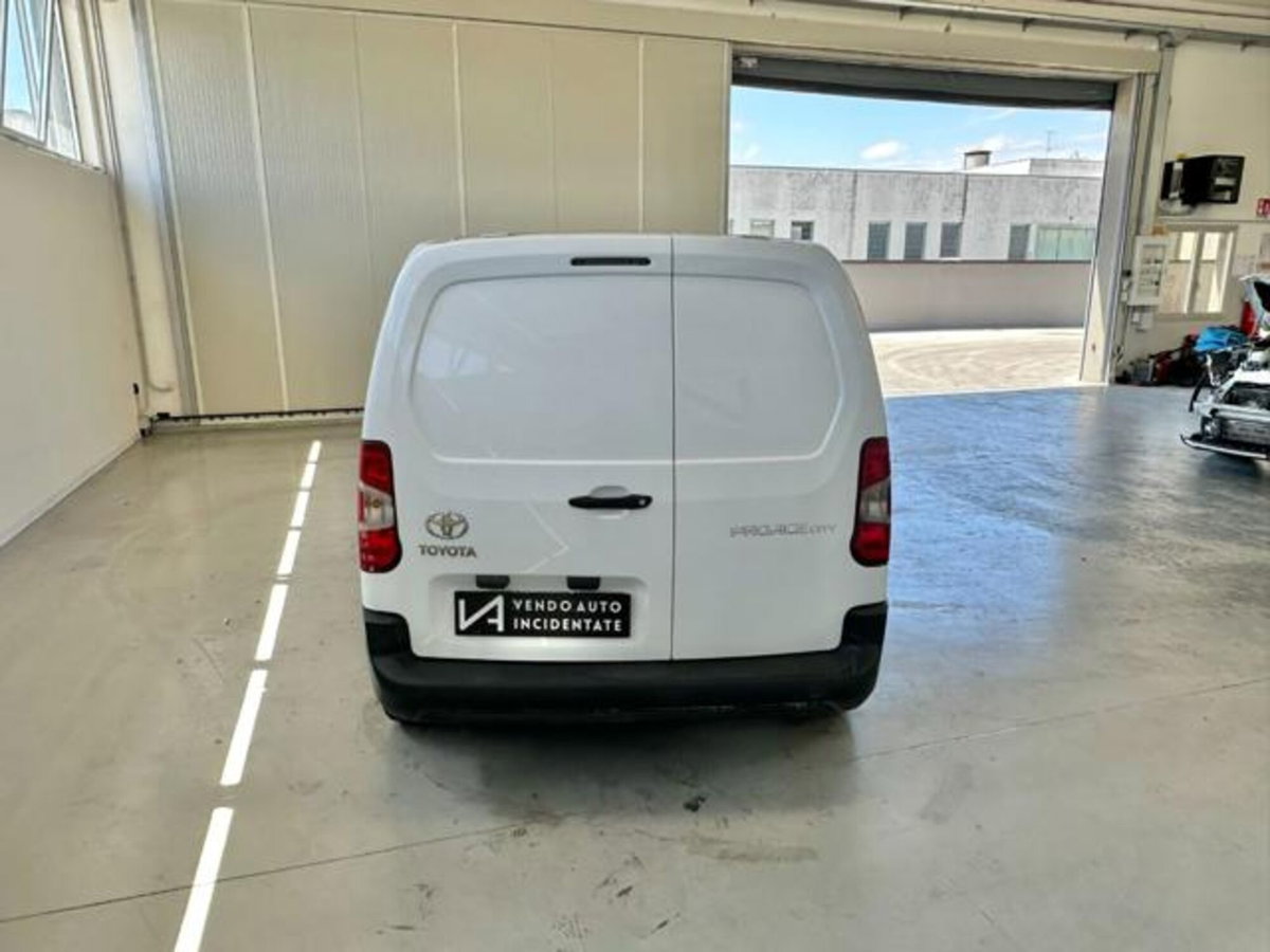Toyota Proace City City 1.5D 100 CV S&S PC 4p. Comfort (6)