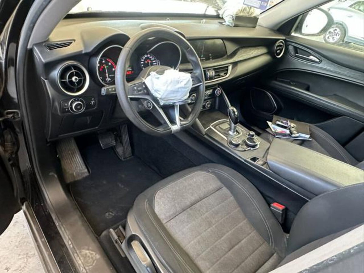 Alfa Romeo Stelvio Stelvio 2.2 Turbodiesel 160 CV AT8 RWD Super Business (12)