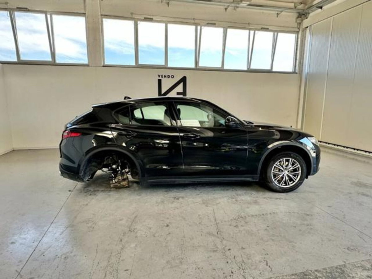 Alfa Romeo Stelvio Stelvio 2.2 Turbodiesel 160 CV AT8 RWD Super Business (8)
