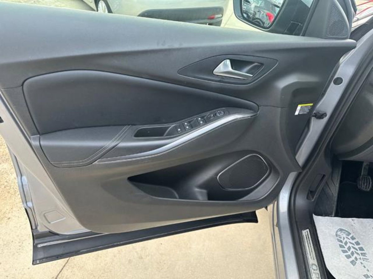 Opel Grandland X 1.5 diesel Ecotec Start&Stop Innovation (15)