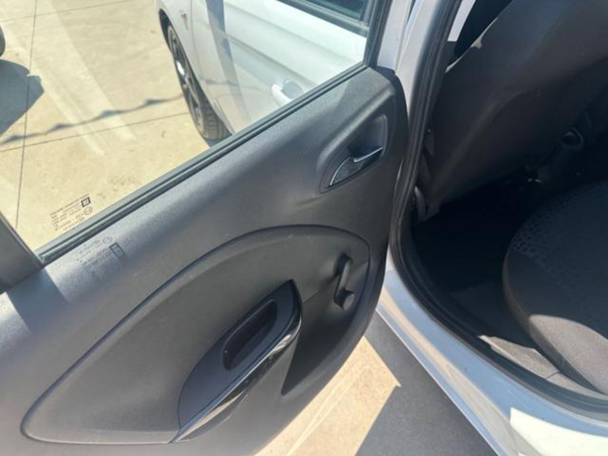 Opel Corsa 1.3 CDTI 5 porte b-Color (9)