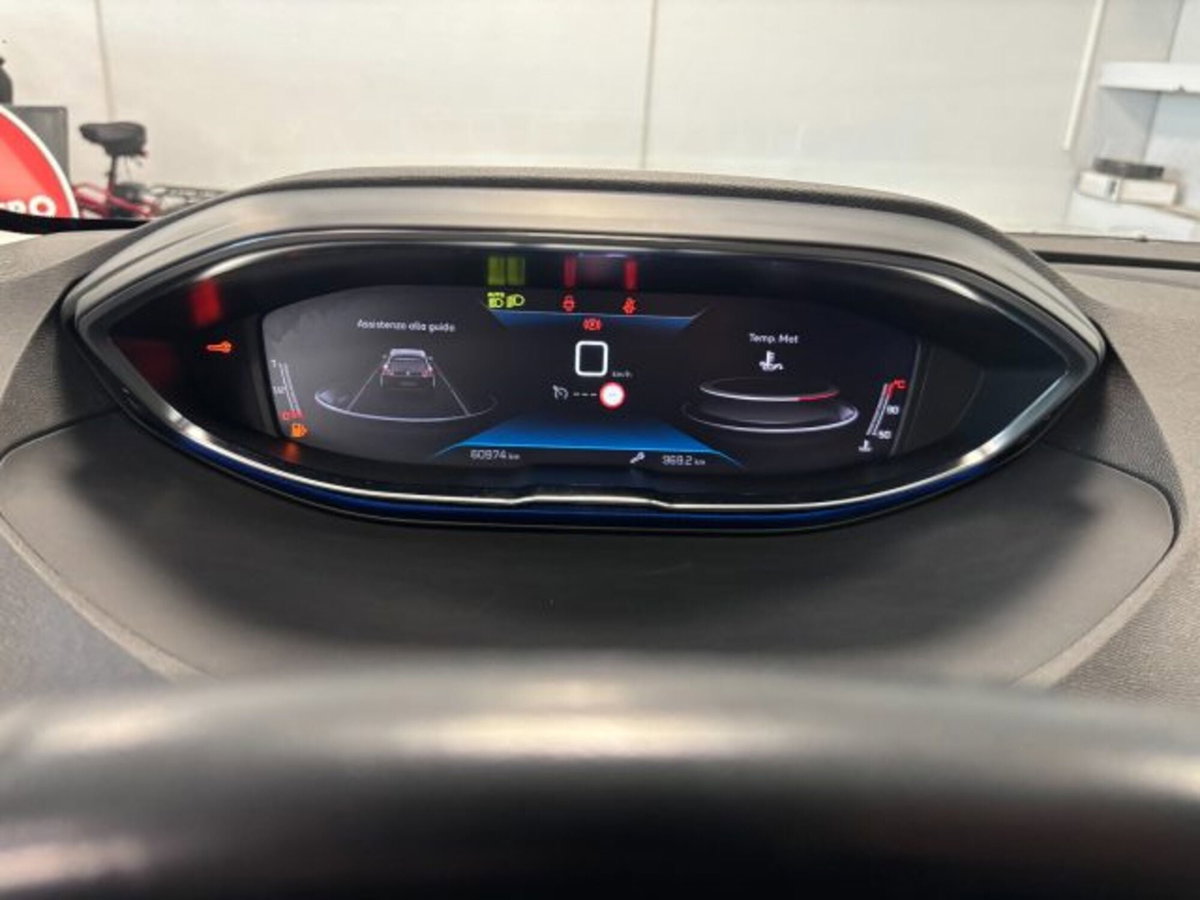 Peugeot 5008 1.5 bluehdi Allure Pack s&s 130cv eat8 (9)