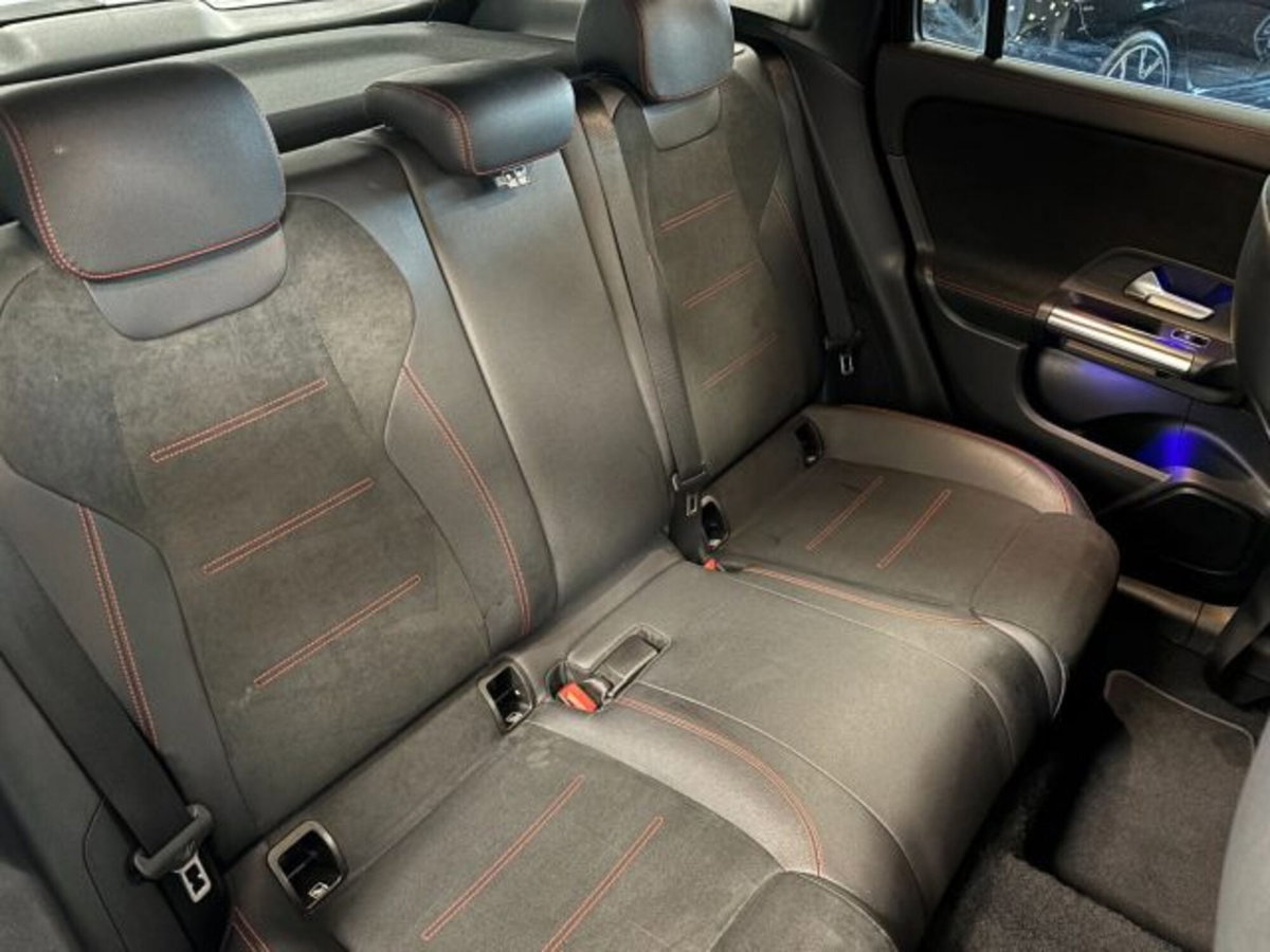 Mercedes-Benz GLA SUV 180 d AMG Line Premium Plus auto (16)