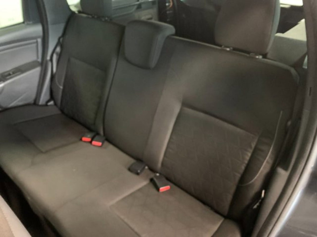 Dacia Duster 1.5 dCi 110CV 4x2 Prestige (12)