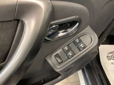 Dacia Duster 1.5 dCi 110CV 4x2 Prestige (14)