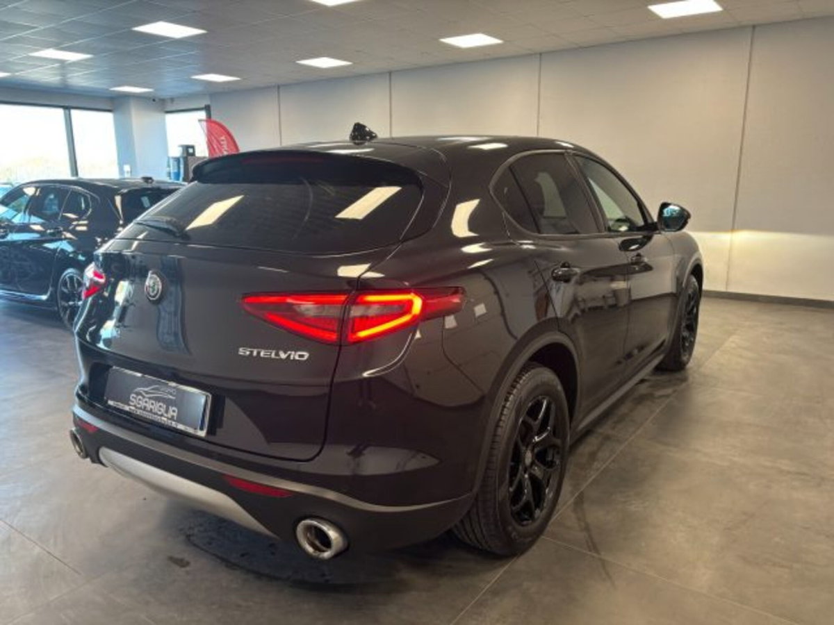 Alfa Romeo Stelvio Stelvio 2.2 Turbodiesel 160 CV AT8 RWD Sport-Tech (6)