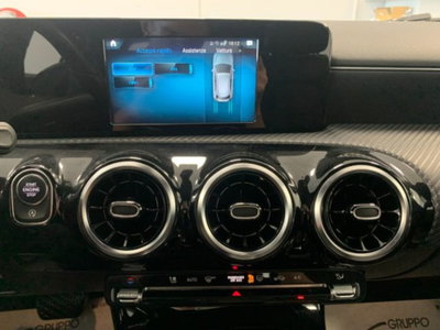Mercedes-Benz Classe A Sedan 180 d 4p. Sport (18)