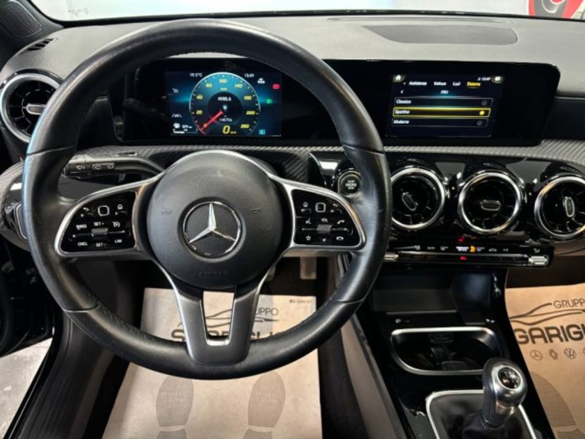 Mercedes-Benz Classe A 180 d AMG Line Premium Plus auto (13)