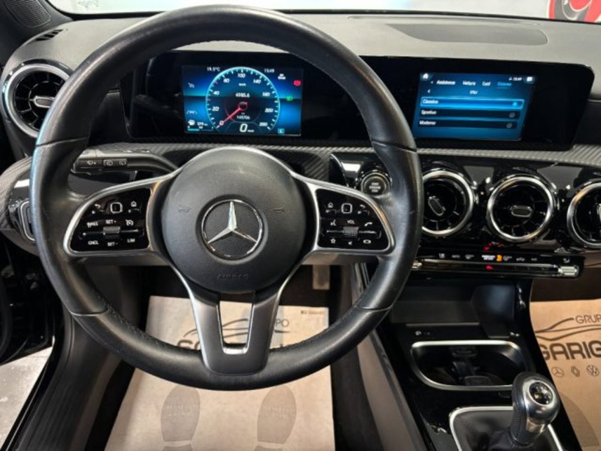 Mercedes-Benz Classe A 180 d AMG Line Premium Plus auto (14)