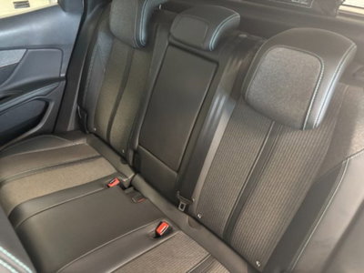 Peugeot 3008 BlueHDi 130 S&S EAT8 Allure Pack (16)