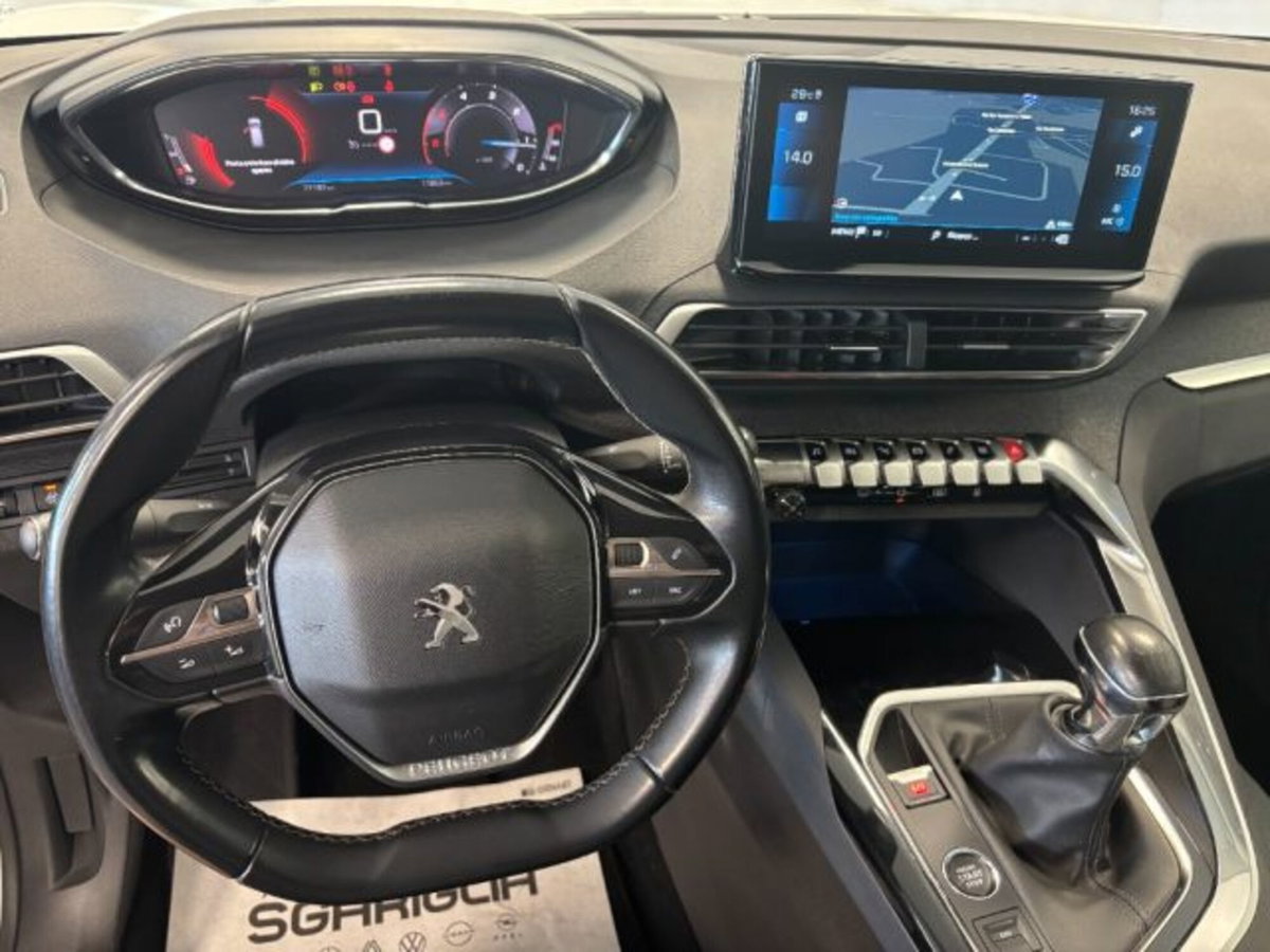 Peugeot 3008 BlueHDi 130 S&S EAT8 Allure Pack (7)