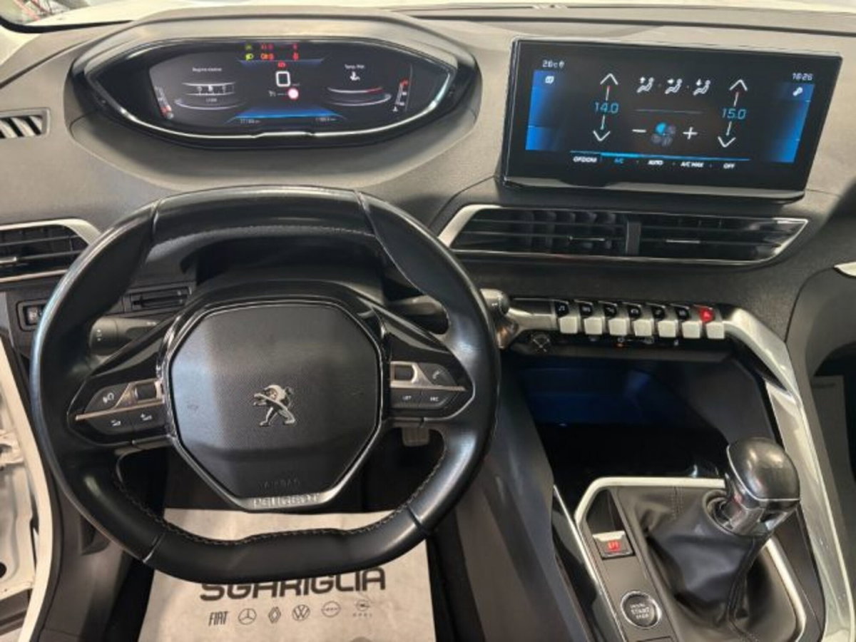 Peugeot 3008 BlueHDi 130 S&S EAT8 Allure Pack (9)