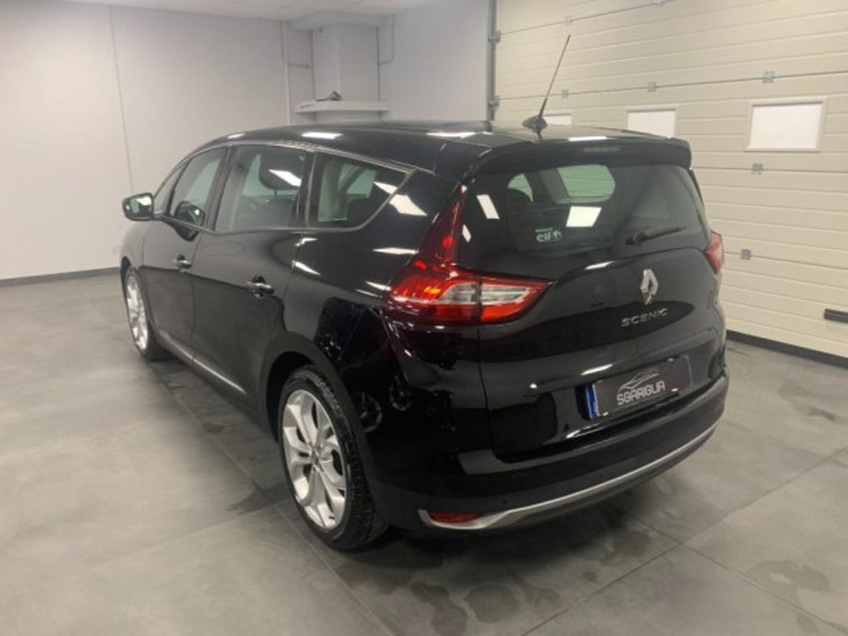 Renault Grand Scénic 1.7 blue dci Intens 120cv (4)