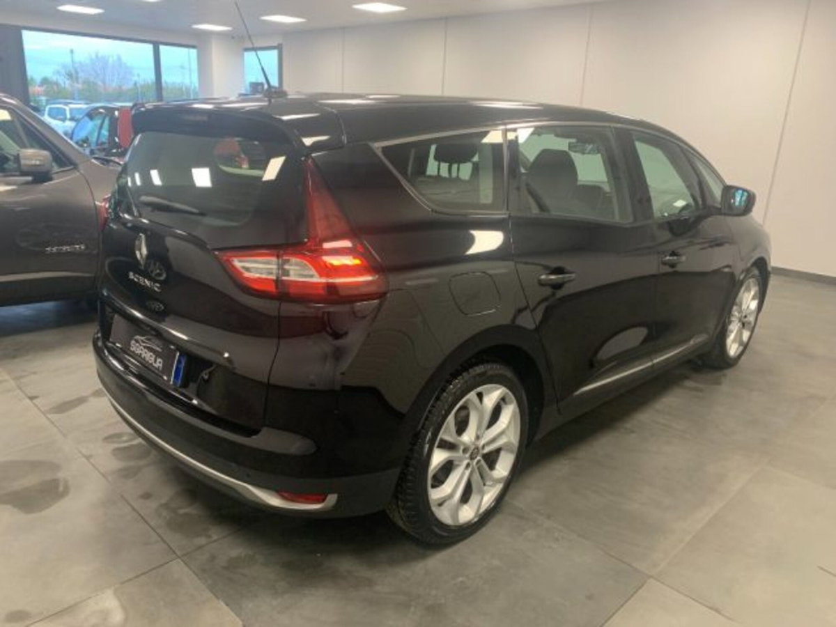 Renault Grand Scénic 1.7 blue dci Intens 120cv (6)