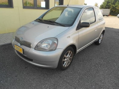 Toyota Yaris 1.0 3 porte Now