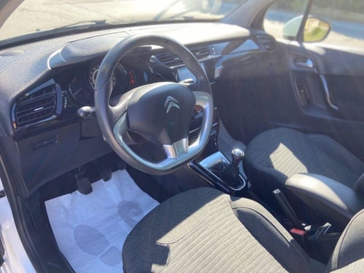 Citroen C3 BlueHDi 75 Exclusive (13)