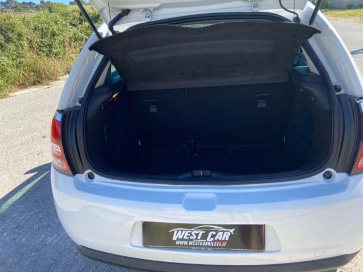 Citroen C3 BlueHDi 75 Exclusive (18)